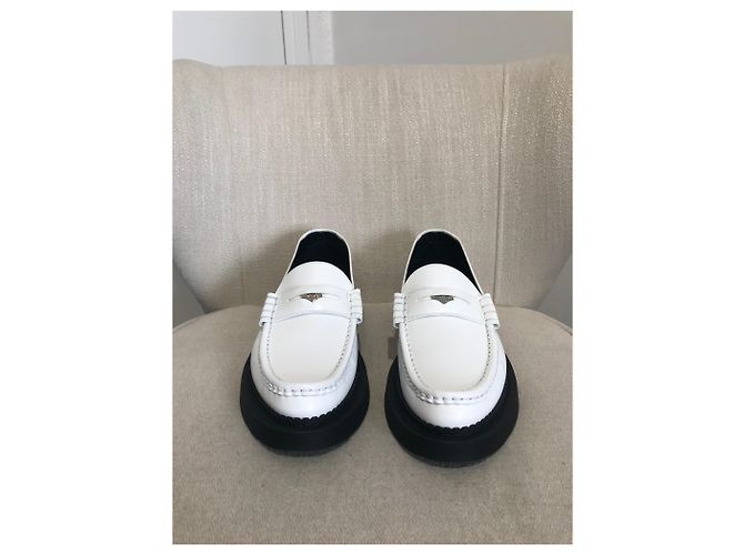 SAINT LAURENT Mules e zoccoli T.EU 41 Pelle Bianco - vista 3