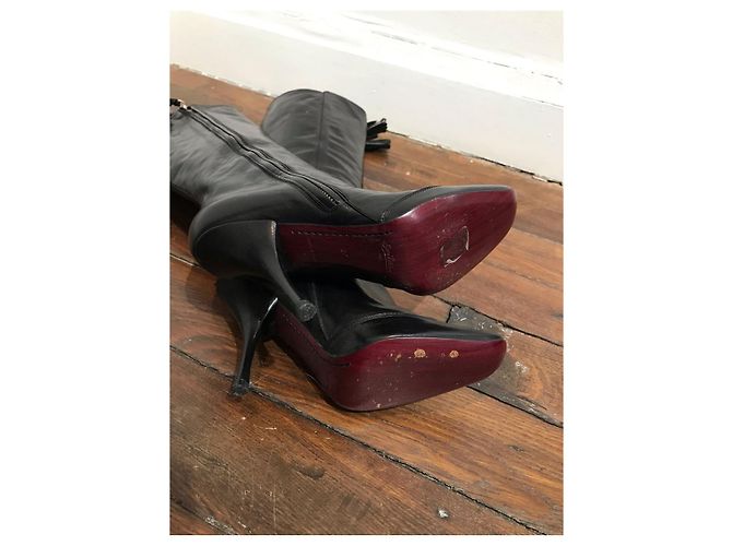 Botas LOUIS VUITTON T.EU 37.5 Cuero Negro - vista 2