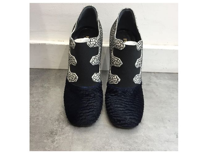 Botas de tobillo FENDI T.EU 38 Cuero Azul marino - vista 3