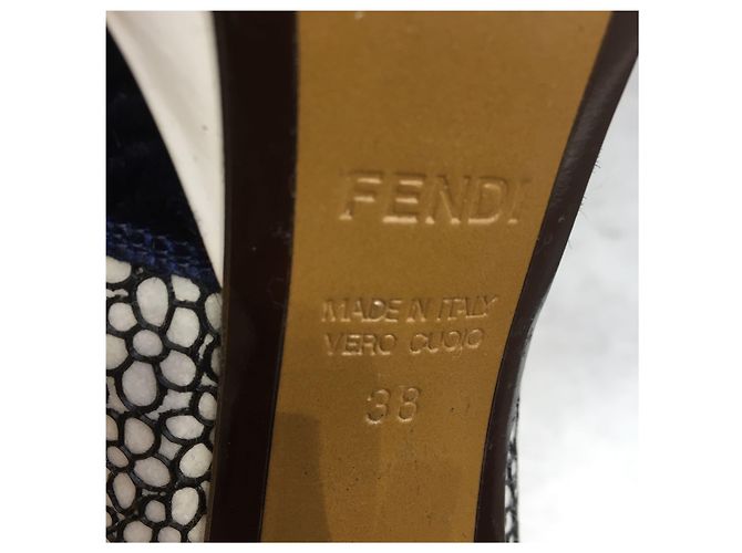Botas de tobillo FENDI T.EU 38 Cuero Azul marino - vista 5