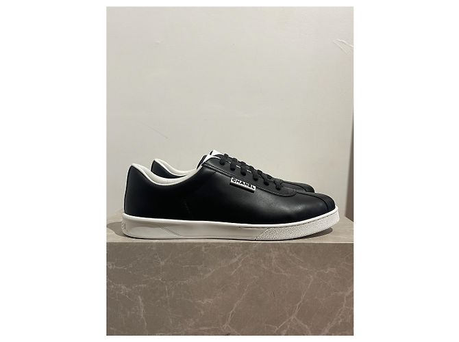 Sneakers CHANEL T.EU 43 Pelle Nero - vista 2