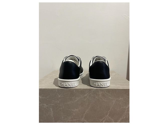 Sneakers CHANEL T.EU 43 Pelle Nero - vista 5