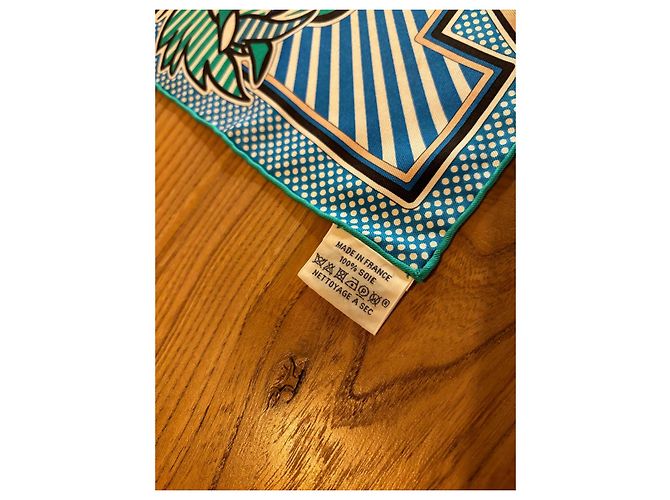 Hermès CARRÉ HERMES PEGASE POP 45 IN SETA VERDE E BLU, DISEGNO DI DIMITRI RYBALTCHENKO - vista 3
