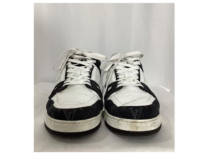 Twist Louis Vuitton LV Trainer in pelle nera e bianca Nero - vista 11