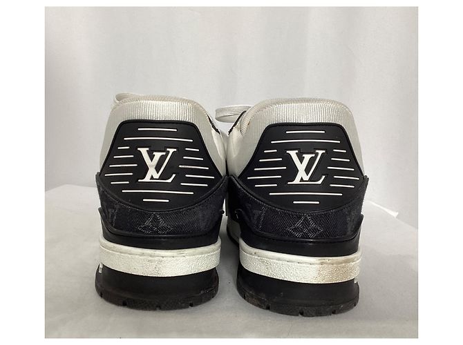 Twist Louis Vuitton LV Trainer in pelle nera e bianca Nero - vista 12