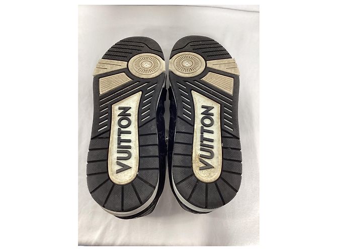 Twist Louis Vuitton LV Trainer in pelle nera e bianca Nero - vista 14