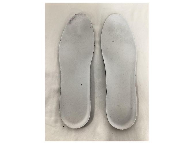 Twist Louis Vuitton LV Trainer in pelle nera e bianca Nero - vista 17
