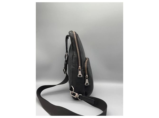 Louis Vuitton Avenue Sling in pelle nera Nero - vista 6