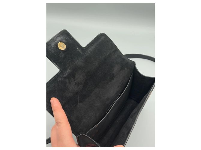 Borsa a tracolla Alexander McQueen Insignia nera in pelle Nero - vista 11