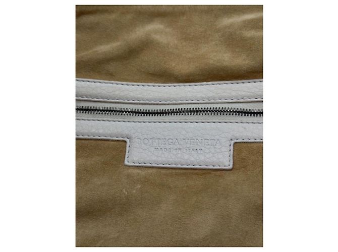 Knot Bottega Veneta Bolsa de bolinhas com nó em couro de bezerro granulado Branco - vista 12