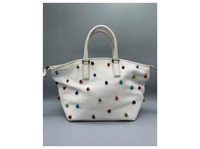Knot Bottega Veneta Bolsa de bolinhas com nó em couro de bezerro granulado Branco - vista 3