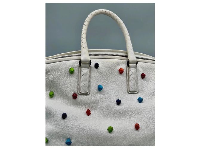 Knot Bottega Veneta Bolsa de bolinhas com nó em couro de bezerro granulado Branco - vista 6