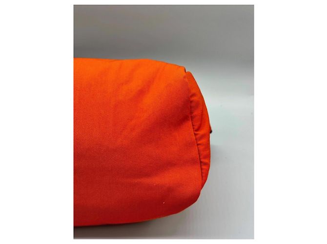 Hermès La sua borsa a spalla in pelle e tela arancione Marrone - vista 13