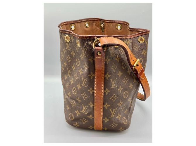 Borsa Louis Vuitton Petit Noe Monogram Canvas Marrone - vista 3