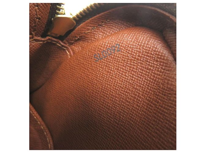 Borsa a Spalla Monogram Danube di Louis Vuitton Marrone Monogramma - vista 11