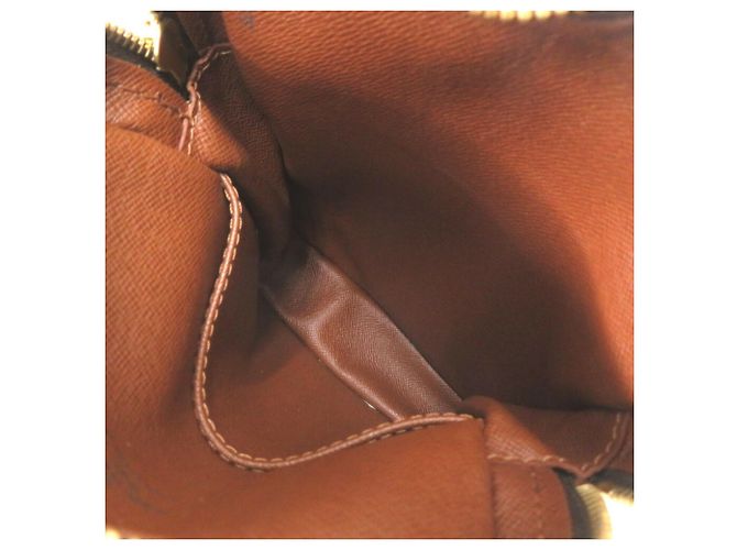 Borsa a Spalla Monogram Danube di Louis Vuitton Marrone Monogramma - vista 6