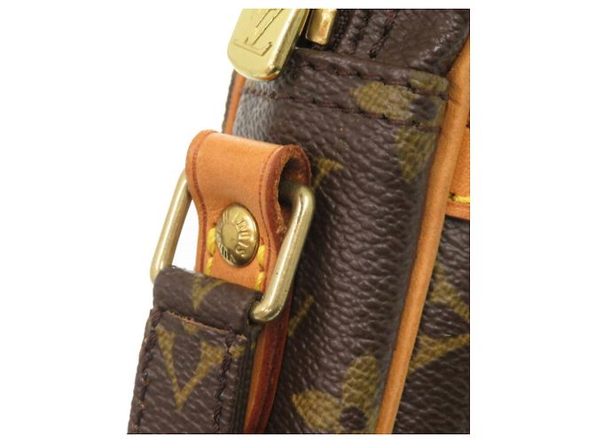 Borsa a Spalla Monogram Danube di Louis Vuitton Marrone Monogramma - vista 9