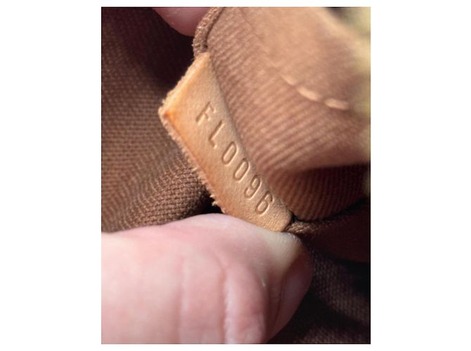Louis Vuitton Monogram Lockit Vertical PM Tasche Braun - Ansicht 11