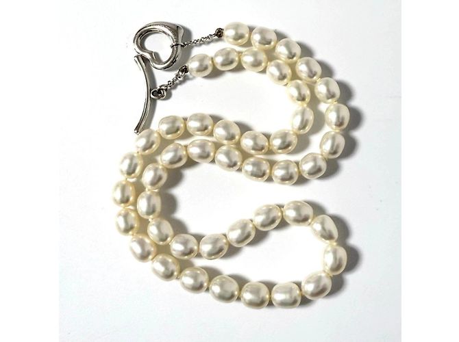 Elsa Peretti Tiffany & Co Collana corta in perle Tiffany con pendente a cuore aperto in argento 925 - vista 2