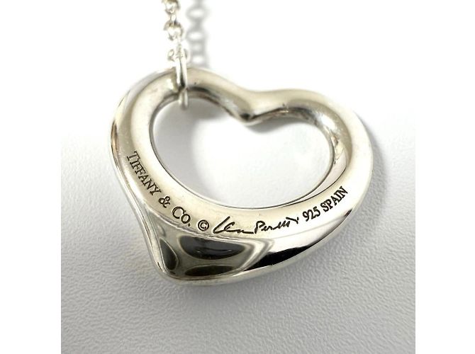 Elsa Peretti Tiffany & Co Collana corta in perle Tiffany con pendente a cuore aperto in argento 925 - vista 7