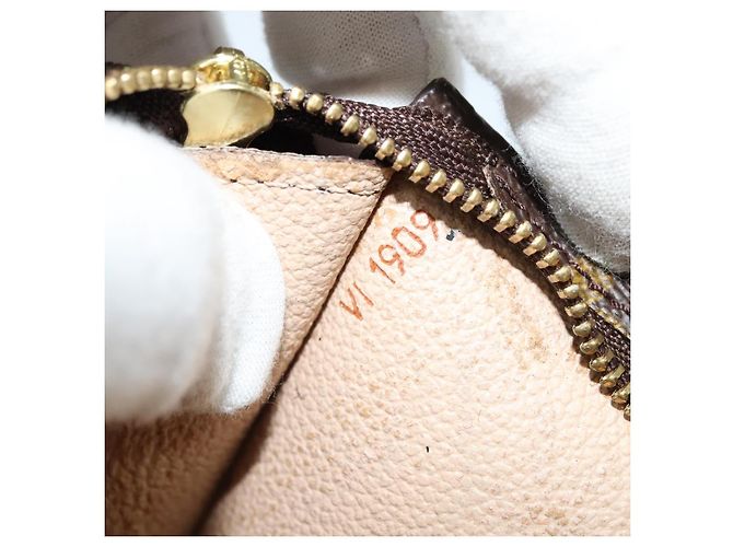 LOUIS VUITTON Monogram Bucket PM Bolsa de Accesorios LV Auth hk2005 Monograma - vista 12