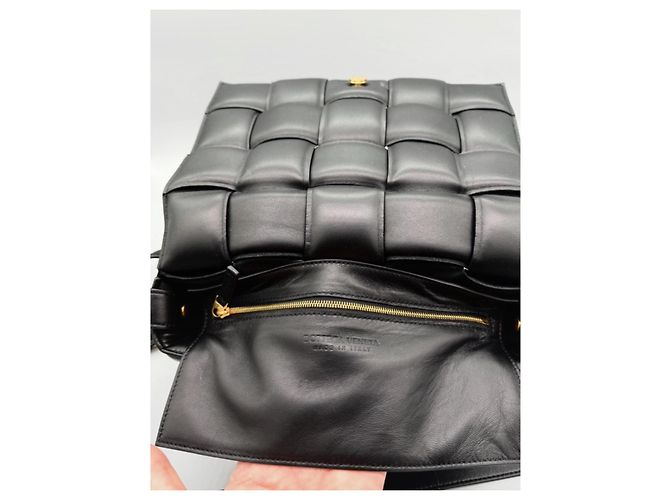 Bolso Bottega Veneta Cassette Acolchado Negro de Piel - vista 13