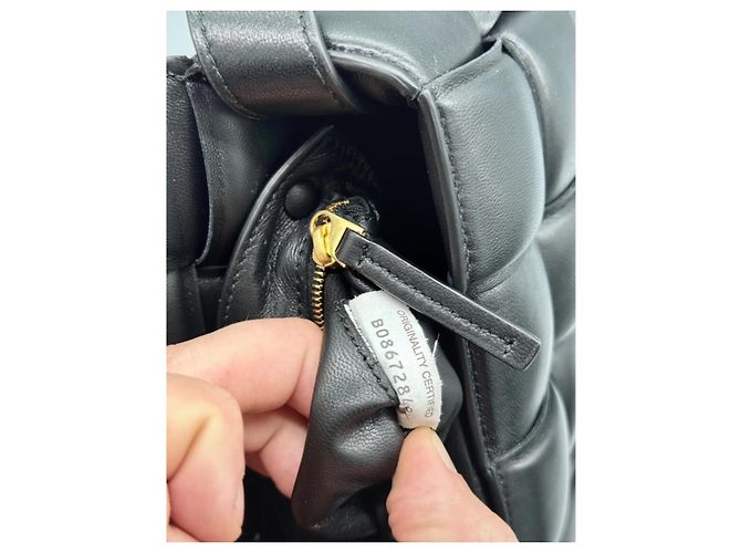 Bolso Bottega Veneta Cassette Acolchado Negro de Piel - vista 15