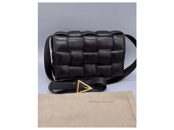 Bolso Bottega Veneta Cassette Acolchado Negro de Piel - vista 17