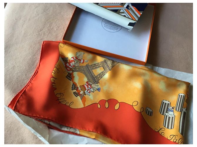 Sublime lenço Hermès intitulado 'Les triplés' com sua caixa - muito raro e procurado Laranja - vista 2