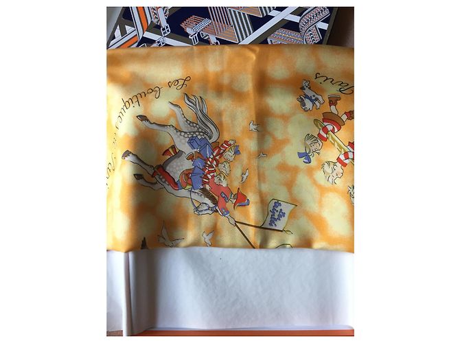 Sublime lenço Hermès intitulado 'Les triplés' com sua caixa - muito raro e procurado Laranja - vista 6