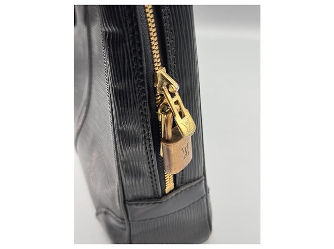 Louis Vuitton Malette en cuir Epi Noir - vue 12
