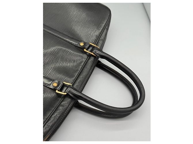 Louis Vuitton Malette en cuir Epi Noir - vue 7