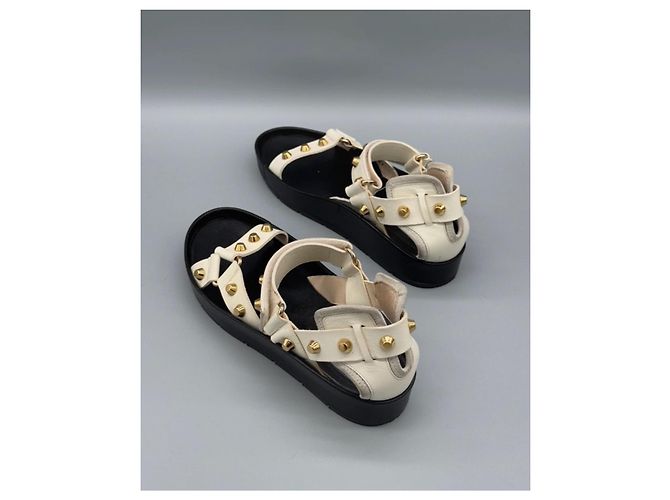 Sandali Balenciaga in pelle bianca con borchie Bianco - vista 6