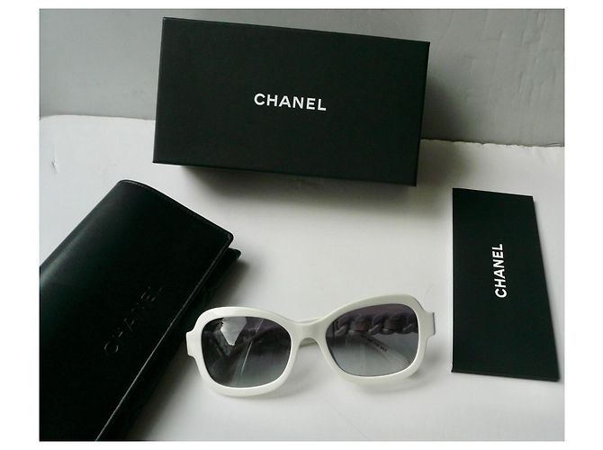 CHANEL Nuevas gafas de sol blancas con estuche y caja/ Gafas de sol de cadena de acetato 5465-Q Blanco - vista 3