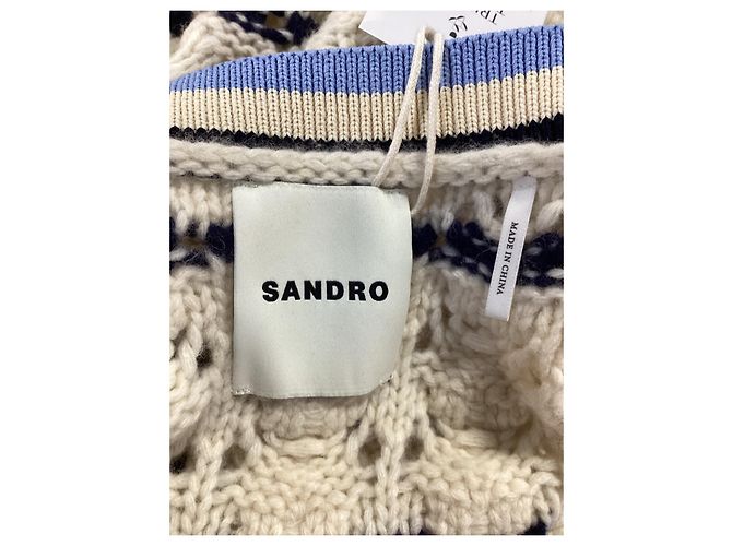 Strickjacke aus cremefarbener Wolle mit Ludvik-Logo-Patch von Sandro Paris Weiß Roh - Ansicht 11