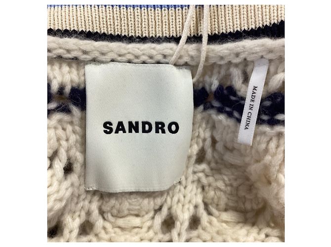 Strickjacke aus cremefarbener Wolle mit Ludvik-Logo-Patch von Sandro Paris Weiß Roh - Ansicht 5