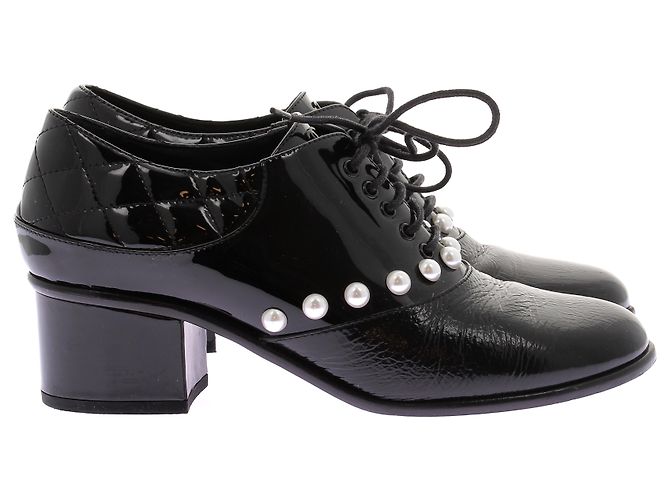 Mules e zoccoli CHANEL T.EU 38 Pelle verniciata Nero - vista 2
