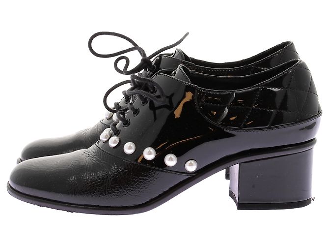 Mules e zoccoli CHANEL T.EU 38 Pelle verniciata Nero - vista 3