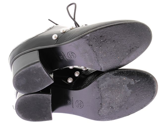 Mules e zoccoli CHANEL T.EU 38 Pelle verniciata Nero - vista 7