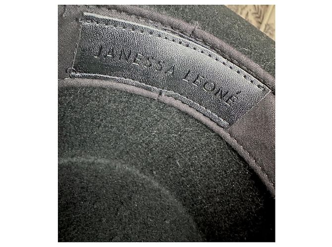 Autre Marque Handgemachte Mütze made in USA Modell Korin Schwarz - Ansicht 3