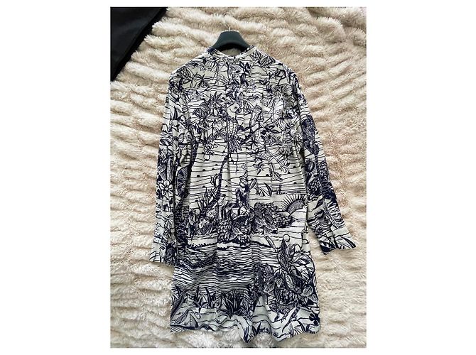 Túnica larga Dior en cera, Colección de cruceros 2019 - vista 8