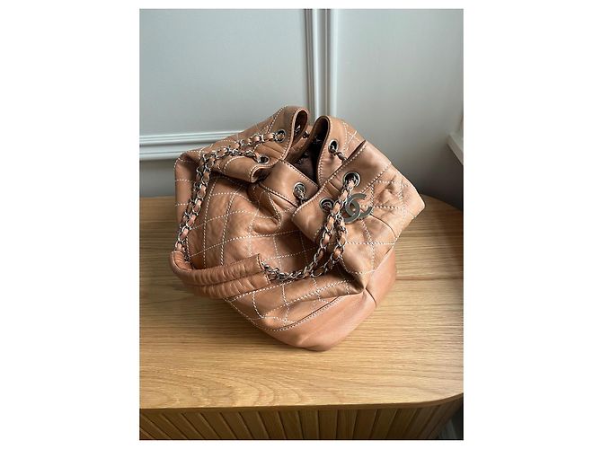 Borsa a secchiello Chanel in agnello marrone - vista 9
