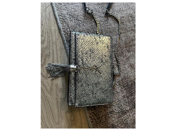 Kate Monogramme Borsa Saint Laurent in pelle color argento - vista 2