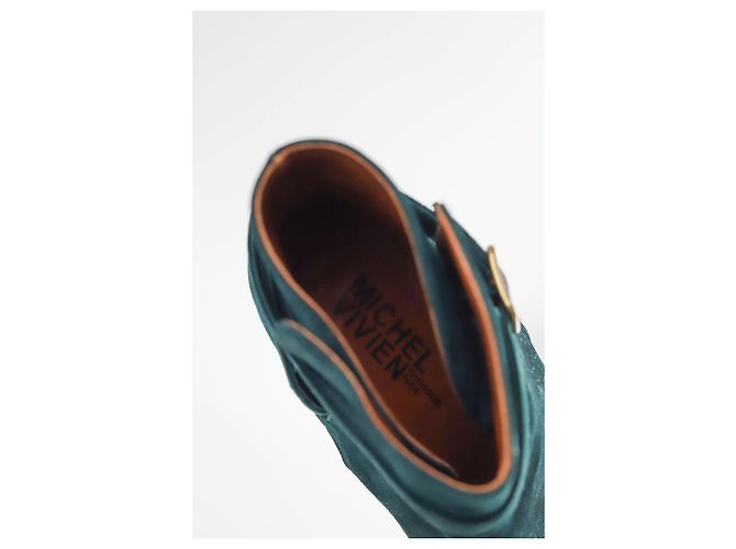 Michel Vivien Stivali in suede verdi - vista 6