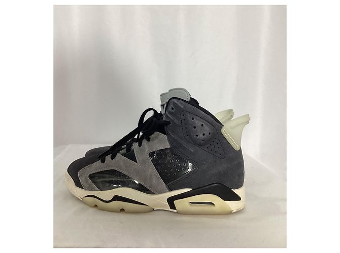 Baskets Nike Air Jordan 6 Retro Tech Chrome en daim gris Noir - vue 11