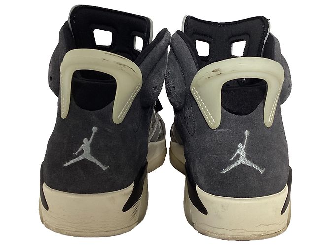 Baskets Nike Air Jordan 6 Retro Tech Chrome en daim gris Noir - vue 3