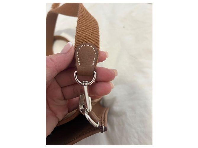 Hermès Evelyne Handtasche aus Leder Camel Kamel - Ansicht 10