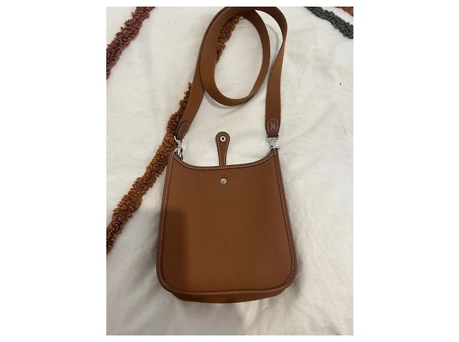 Hermès Evelyne Handtasche aus Leder Camel Kamel - Ansicht 13