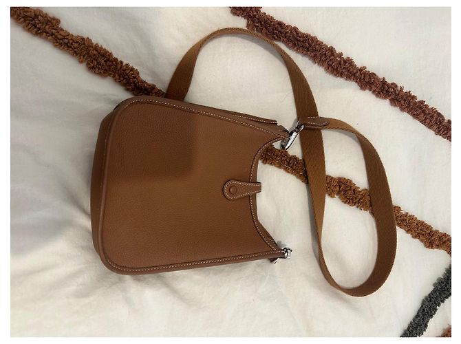 Hermès Evelyne Handtasche aus Leder Camel Kamel - Ansicht 5