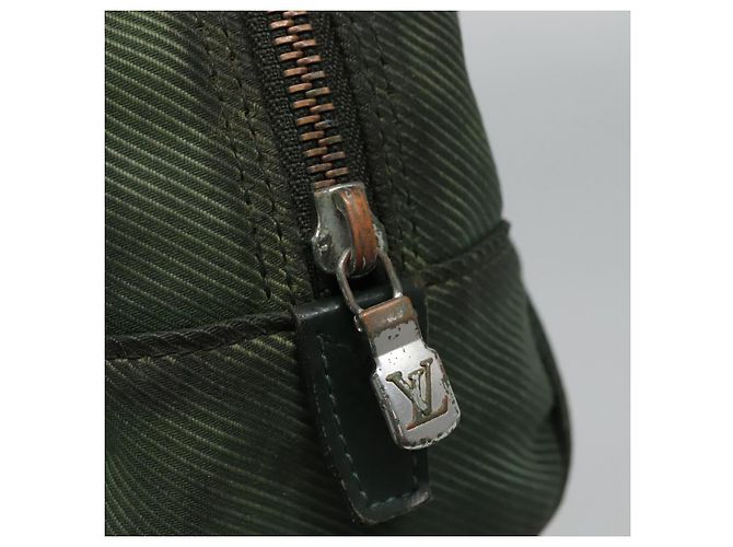LOUIS VUITTON Taiga Parana Clutch Bag Epicea M30754 LV Auth ti2625 - vista 9